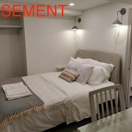 Lilac Private Unit 10-Min To Airport Toronto Esterno foto