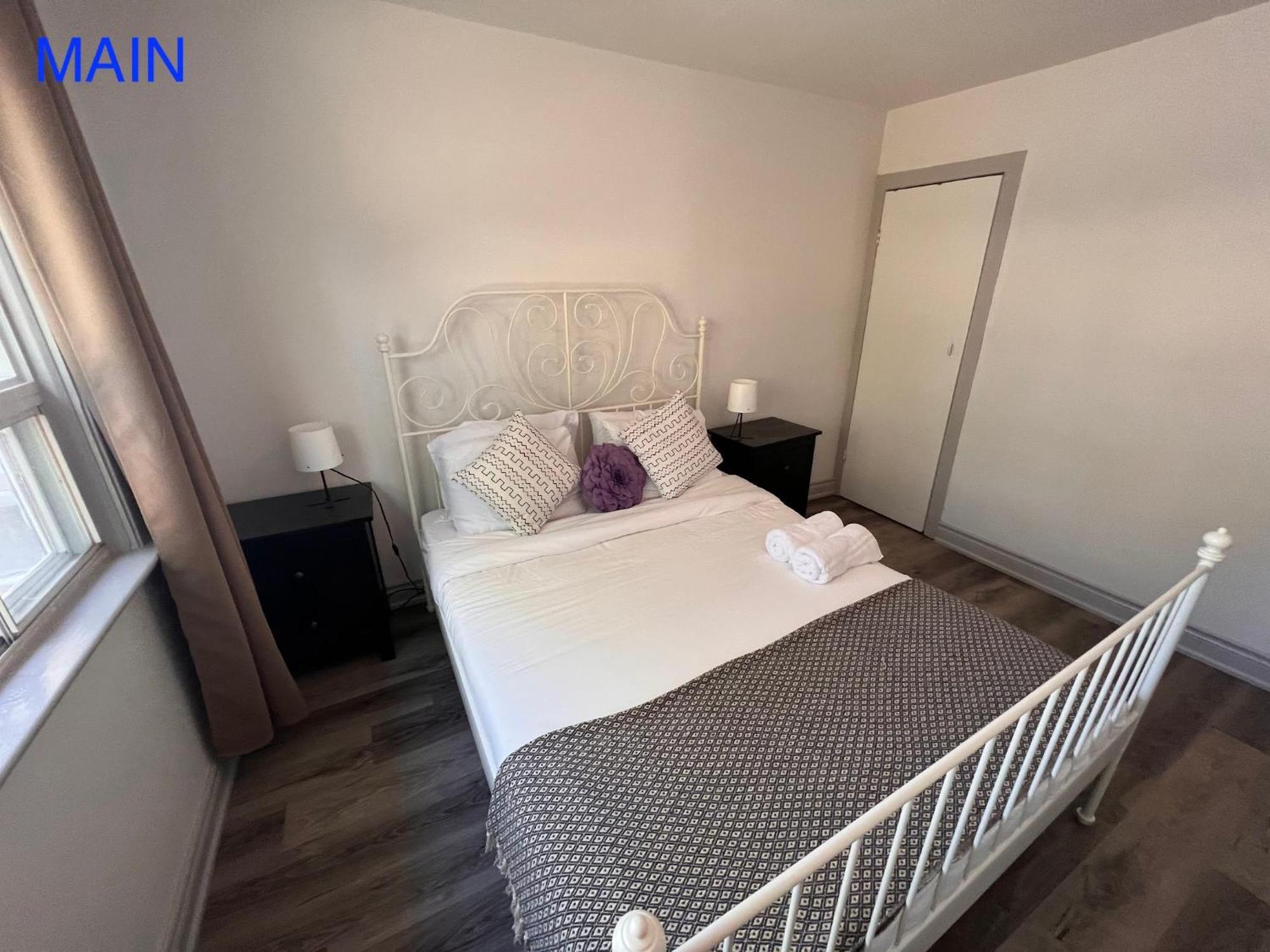 Lilac Private Unit 10-Min To Airport Toronto Esterno foto